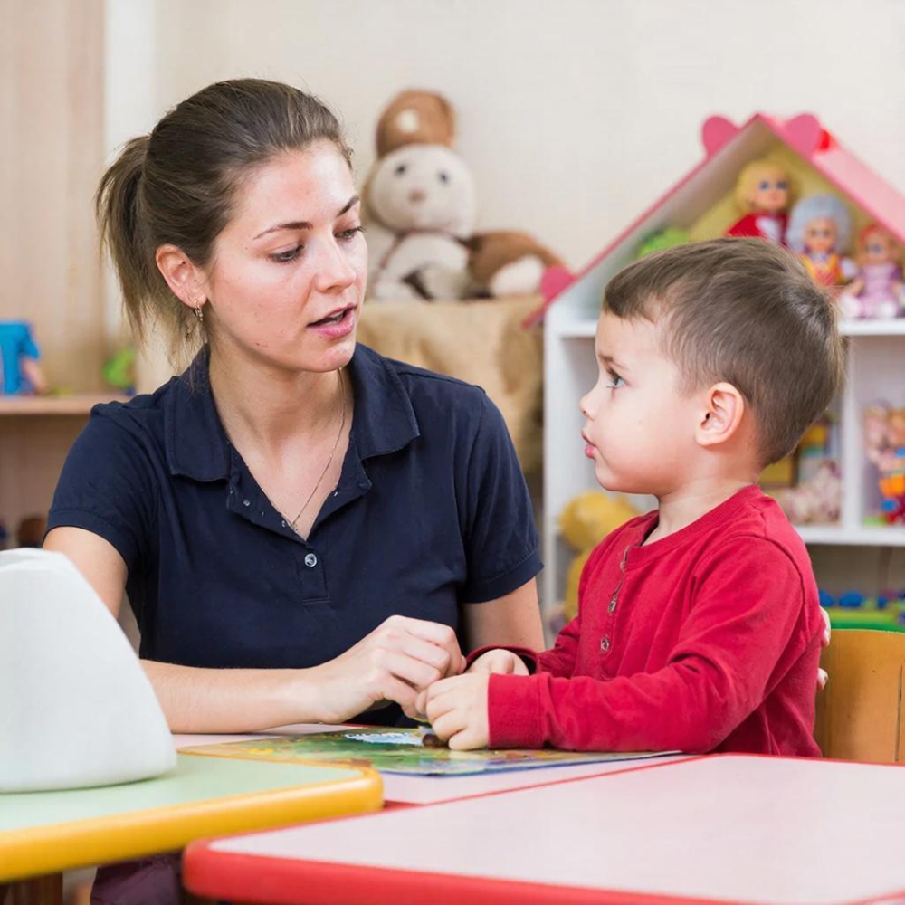 Специальное (дефектологическое) образование по профилю «Учитель-дефектолог» с дополнительной специализацией в области детской нейропсихологии